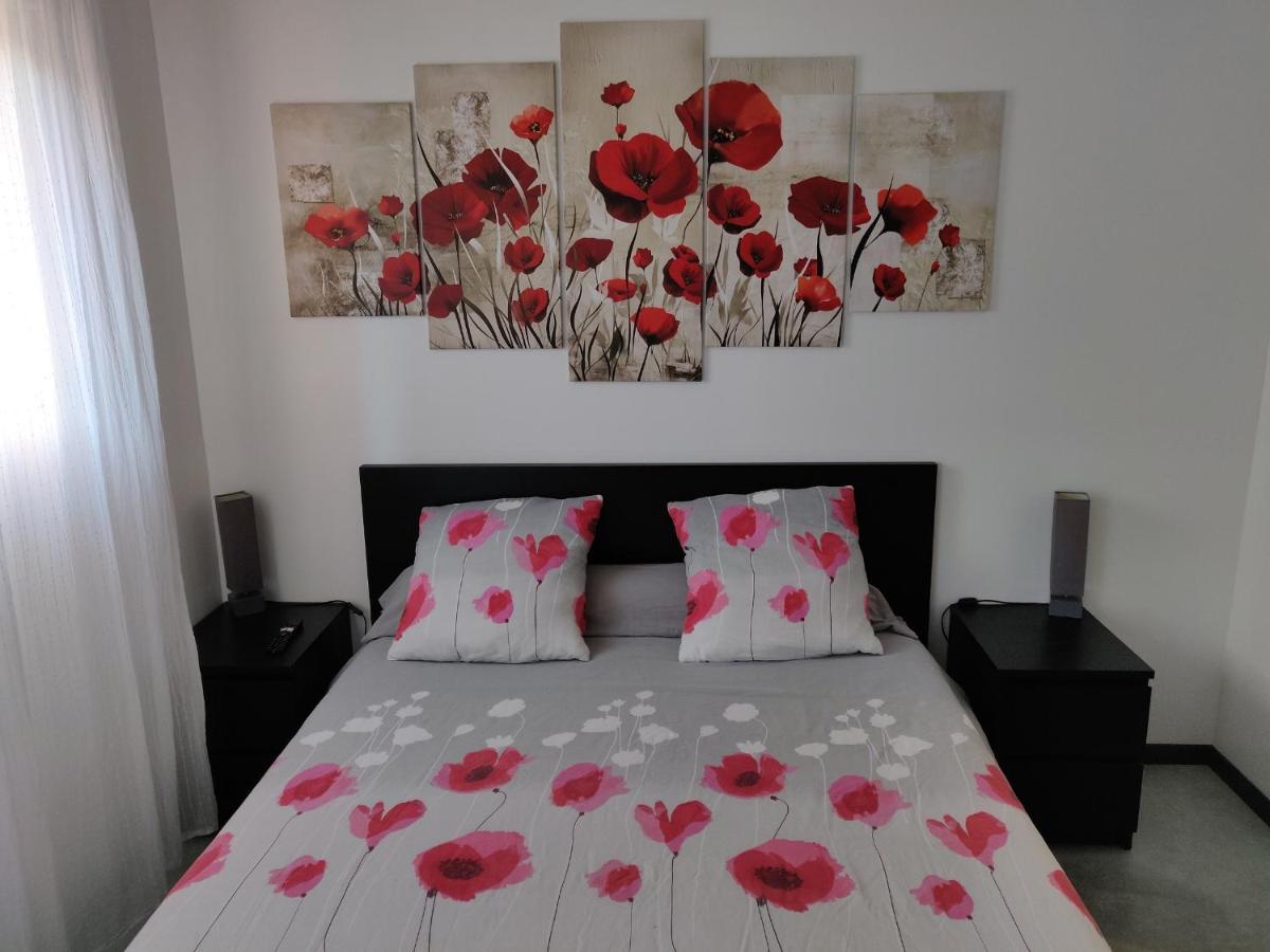 Bed and Breakfast Les Terrasses De Valensole Exterior foto
