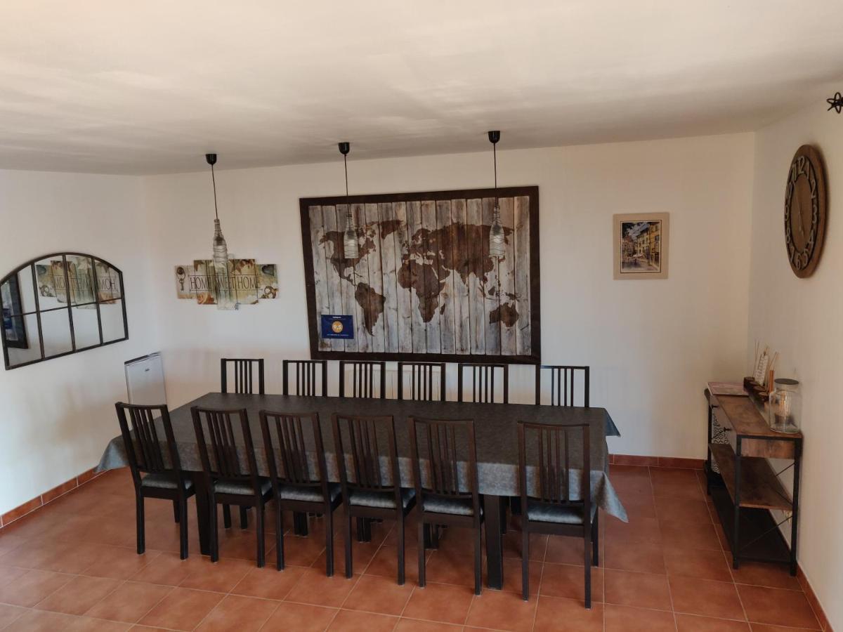 Bed and Breakfast Les Terrasses De Valensole Exterior foto